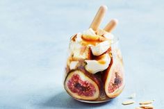 Butterscotch fig trifle Butterscotch Trifle, Grilled Figs, Dessert In A Cup, Christmas Trifle Recipes, Honey Ricotta, Fruit Trifle, Trifle Recipes, Yummy Desserts Easy, Fig Recipes