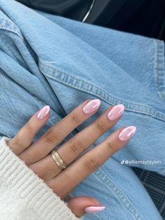 Extra Short Almond Nails Ideas, Baby Pink Glazed Nails, Pink Nails Oval Shape, Soft Pink Chrome Nails, Pink Chrome Nails Designs, Baby Pink French Tip Nails, Pink Chrome French Tip Nails, Chocolate Brunette, Pink Chrome Nails