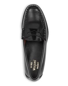 These classic penny loafers are perfect for any casual Instagram outfit. Featuring a round moc-stitch toe and penny strap accents, they have a vintage-inspired aesthetic that looks great in any snap. Made from premium leather that will age beautifully over time, they are comfortable enough for all-day wear yet polished enough for any social media shot. True to size for easy ordering, slip these loafers on and instantly elevate your look. Loafers Men Outfit, Secretary Outfits, Penny Loafers Men, Loafers Outfit, Outdoor Men, Tomboy Outfits, Instagram Outfits, Lug Sole, Penny Loafers