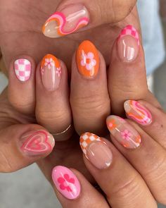 99.1k Likes, 170 Comments - Noelle Fuyu Nails (@noellefuyunails) on Instagram: “🧡💖 Again, same same but different 🌞🌸 Probably the most popular theme of the year so far!” Teen Nails, Orange Nail, Spring Acrylic Nails, Colorful Nail, Colorful Nails, Summery Nails, Really Cute Nails, Short Acrylic Nails Designs, Summer Nails Colors