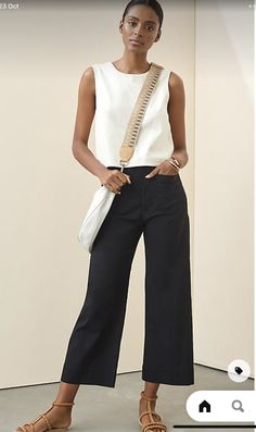 Versatile Cropped Wide Leg Work Pants, Chic Cropped Wide Leg Pants, Chic Cropped Wide Leg Pants For Business Casual, Chic Cropped Business Casual Pants, Casual Linen Pants For Office, Chic Cropped Wide Leg Work Pants, Mode Over 50, Wide Leg Pants Outfit, Leg Pants Outfit