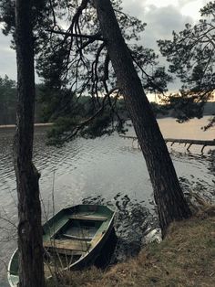 river forest village tree insta pinterest aesthetic boat fishing nature Laketown Aesthetic, Fishing Dock Aesthetic, Fishing Lake Aesthetic, Megalodon Aesthetic, Coastal Village Aesthetic, Pelican Town Aesthetic, Irish Fisherman Aesthetic, Widgets Western, Fishing Village Aesthetic