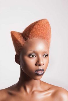 “À l'occasion des British Hair Awards 2016, la designer anglaise Lisa Farrall a dévoilé son Amour Collection, une incroyable série de coiffures afro. De” Avant Garde Hair, Editorial Hair, Fantasy Hair, Afro Punk, Afro Hair, Hair Reference, American Woman, Orange Hair, African Hairstyles