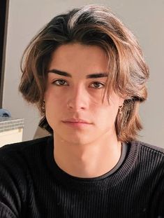 Medium Hair Styles For Men, Hair Inspo Men, Lord Karna, Christian Daloii, Long Hair Boys, Long Hair For Men, Long Hair Boy, Boy Haircuts Long, جوني ديب