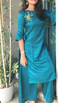 Plain Kurti Designs Silk, Silk Suit Designs Indian Plain, Plain Silk Kurti Designs Latest, Plain Raw Silk Kurti Designs, Chanderi Silk Kurti Designs Latest, Silk Kurti Designs Latest, Kurti Back Designs, Dress Pattern Simple