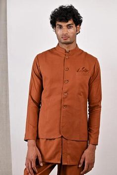 Shop for Bohame Brown Linen Blend Corbin Bundi And Band Collar Kurta Set for Men Online at Aza Fashions Collar Kurta, Sleeveless Kurta, Brown Plain, Kurta Set For Men, Nehru Jackets, Kurta With Pants, Band Collar, Kurta Set, Full Sleeves