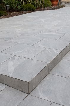 20mm outdoor porcelain tiles are a man made product created specifically for patios in climes such as Ireland, Dublin. Outdoor paving slabs are slip and frost resistant. Natural Stone Paving, Car Porch, Outdoor Porcelain Tile, Outdoor Tile, Stone Paving, Paving Slabs, Garden Products