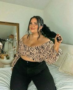 Plus Size Posing, Outfits Gorditas, Plus Size Baddie Outfits, Chubby Fashion, Look Plus Size, Curvy Girl Outfits, Curvy Girl Fashion, Curvy Outfits, Look Plus