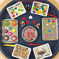 How to set up an easy magnet science tuff tray. A simple, hands-on science center your little learners will love to explore. Tuff Tray Science, Science Tuff Tray, Magnet Science, Magnets Science, Magnet Toys, Playbased Learning, Tuff Tray, Daycare Activities