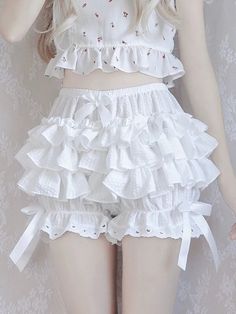 Bow decoration, Heart hollow-out ruffles, Material: Cotton  Color: Pink with White Bows, White with White Bows, Black with Black Bows Size: S, L Unit: CM Elastic Waist Length Thigh Circumstance Suggest Height Suggest Weight  S 57-85 33 40-60 140-170cm 35-55kg L 65-100 33 43-63 160-180cm 50-65kg   Tips: 1cm ≈ 0.3937 inc Goth Skirts, Star Tights, Black Bows, Gothic Tops, Gothic Skirts, Crop Top Sweatshirt, Gothic Dress, Tank Top Camisole, Plus Size Skirts