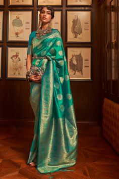 Teal Green Blouse, Fancy Saree, Handloom Weaving, Saree For Women, Readymade Saree, Green Product, Ethnic Sarees, Green Saree, Kanjivaram Sarees