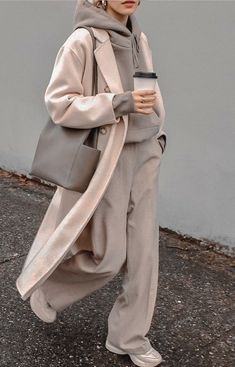 Cozy Style Clothes, Winter Mode Outfits, Stile Hijab, Athleisure Trend, Streetwear Mode, Winter Fits, Indie Outfits, Mode Inspo