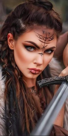 Viking Seer Makeup, Huntress Makeup Halloween, Nordic Goddess Costume, Norse Goddess Costume, Viking Makeup Female Simple, Easy Viking Makeup Women, Viking Face Paint Women, Pagan Makeup Witch, Viking Makeup Female