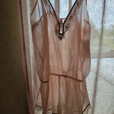 A Gilligan & O'malley Gypsy Romper Is Beautiful. This Delicate Nightie Is Made Peach And White Floral Pattern. The Chest Area And Hem Are Trimmed With A Light Gray Lace. There Are Adjustable Straps. Great Romantic And Flirty Piece. Great Gift For A Bride. Reasonable Offers Accepted. Sheer Summer Sleepwear For Vacation, Sheer Summer Sleepwear For Loungewear, Orange Sleepwear For Summer Beach, Orange Summer Vacation Sleepwear, Sheer Sleepwear For Summer Pajama Party, Sewn Clothes, Black Sleepwear, Gift For A Bride, Lingerie Gown