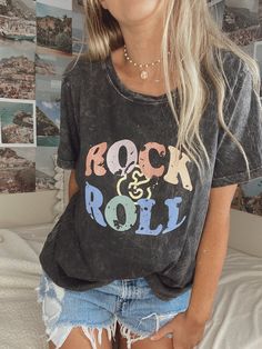 Distressed Tee, Rock Roll, Summer Tee, Retro Look, Online Shopping Clothes, Affordable Fashion, Letter Print, Rock And Roll, Chic Style