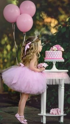 Fairytale Birthday Party, Birthday Luxury, 6 Month Baby Picture Ideas, Ballerina Birthday Party, Fairytale Birthday, Ballet Birthday Party, Birthday Princess Dress, Ballet Birthday, Ballerina Birthday Parties