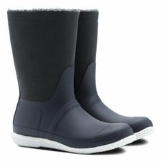 Tall Hunter Boots, Rain Boots Women, Short Rain Boots, Cozy Boots, Wellington Boot, Hunter Rain Boots, British Heritage, Hunter Shoes, Red Boots