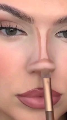 Makeup Looks Nose Contour, Nose Make Up Tutorial, Contour Makeup For Nose, How To Contour With Eyeshadow, Nose Contouring Button, Couture Makeup Looks, Nose Contour Hack, How To Blend Nose Contour, Makeup For Nose