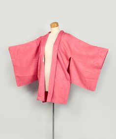 Japanese haori jacket made of pure silk (100%). A cute piece with maple and wave patterns woven into rose pink fabric. This haori hasn't been worn before, both inner and outer fabrics are in good condition. Can be worn as a gown, for display, or as fabric for crafting. Size Mitake (A): 79cm Yuki(B):66.5cm Sodetake (C): 46cm Ushirohaba(H):32.5cm *Please refer to the illustration for kimono sizing. Pink Kimono With Kimono Sleeves For Tea Ceremony, Pink Kimono For Tea Ceremony, Pink Long Sleeve Cotton Kimono, Long Sleeve Pink Cotton Kimono, Cute Haori, Haori Women, Pink Kimono Traditional, Butterfly Haori, Pink Haori