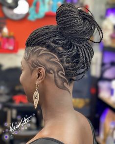 Types Of Hair Bun, Braids With Shaved Sides, Short Hair Designs, Shaved Side Hairstyles, Shaved Hair Designs, Natural Hair Cuts, Tapered Hair, Natural Hair Short Cuts, Tapered Haircut