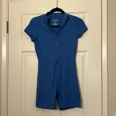 Set Active Sportbody Blue Short Sleeve Zip Up Romper Nwot Never Before Worn Excellent Condition Blue Fitted Jumpsuits And Rompers With Short Sleeves, Blue Fitted Short Sleeve Jumpsuits And Rompers, Blue Fitted Jumpsuit With Short Sleeves, Light Blue Fitted Jumpsuit With Short Sleeves, Sporty Blue Jumpsuits And Rompers For Spring, Casual Fitted Blue Jumpsuits And Rompers, Blue Athleisure Bodysuit For Summer, Blue Athleisure Jumpsuits And Rompers For Summer, Blue Short Sleeve Bodysuit For Loungewear