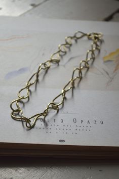 Made of brass. Hand textured. The chain is twisted for a special touch. Can be adjusted. Approximate length from end to end: 50 cm Twisted Chain, End To End, Hippie Necklace, Neck Piece, The Chain, Druzy Agate, Choker Necklaces, Brass Chain, Turquoise Color