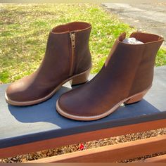 Portland Leather Goods Patina Ankle Bootie Size 7 In Color Canyon Never Worn. Medium Width Low Heel Boots With Heel Tab, Medium Width Closed Toe Boots With Heel Pull Tab, Medium Width Boots With Heel Pull Tab, Ankle-high Boots With Stacked Heel And Medium Width, Casual Ankle-high Boots With Heel Loop, High Heel Boots With Leather Footbed And Medium Width, Ankle-high Boots With Wooden Heel For Fall, Casual Closed Toe Boots With Heel Tab, Casual Boots With Stacked Low Heel