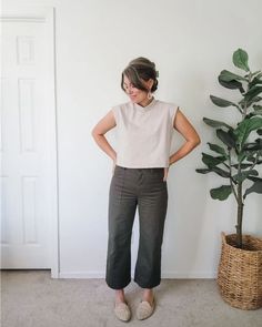 Stephanie • Sewing Diary on Instagram: "Two new to the grid makes. The Max Tee and another pair of Lander Pants, this time with the zipper expansion. I made the tee a couple weeks ago from a fabric that I'd ordered online, but when it arrived, it wasn't quite the color I was hoping. The company let me keep the fabric when I tried to return it, so it became a toile of the Max. So many thoughts about this top. I adore the boxy silhouette, especially with a more fitted (at least through the waist Lander Pants, Olive Jeans, Handmade Wardrobe, Tees Pattern, Muscle Tees, Fashion Sewing, Crop Tee, Daughter Love, Hip Length