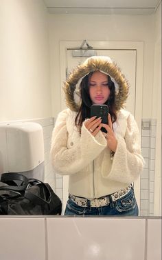 Y2k fashion, mirror selfie, vintage, true religion jeans, studded white belt, y2k white puffer vest, 2000s casual school outfit, white knit oversized sweater, ootd, furry vest, black french nails, cool silver rings Europe Photos, Chill Fits, Fall Fits, Winter Fits, Warm Outfits, Western Outfits, College Outfits, Fashion Killa, Playing Dress Up