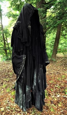 Halloween Creepy Costumes, Druid Cosplay, Cheap Diy Halloween Decorations, Creepy Costumes, Halloween Creepy, Costumes Diy, August 1st, Cosplay Diy, Stage Costume