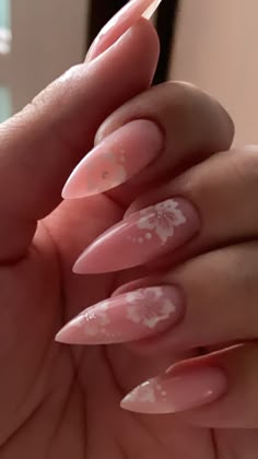 Cute Nails Long Almond, Hibiscus Nails Design, Nails With Lilies, Tropical Nails Almond Shape, White Almond Nails With Flowers, Flower Nails Acrylic Almond, Cute Nail Ideas For Summer Almond Shape, Almond Nails With Hibiscus Flower, Aesthetic Nail Designs Almond