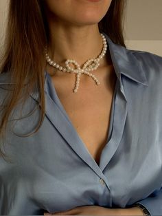 #pearljewelry #pearl #necklace #necklaceoftheday #necklacesets #necklacestyle #necklaceoutfit #bow #bowtie #bowstyles #choker #bowchoker #chokerjewellery #jewelrydesigner #jewelrytrends #jewelry #jewelrylover #jewellerydesign #jewelryaddict #jewelrygiftideas