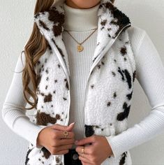 Black & White Cow Print Teddy Vest Coat **Plus Sz Available Also** 95% Polyester 5% Elastane Cow Print Vest, Country Fall Outfits, Sleeveless Vest Jacket, Casual Winter Coat, Casual Country Outfits, Country Style Outfits, Western Wear Outfits, Cute Country Outfits, Zip Up Vest