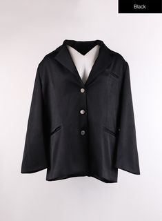 oversized-blazer-if402 / Black Solid Tops With Button Closure For Work, Elegant Everyday Blazer With Button Closure, Modern Oversized Blouse For Office, Classic Oversized Tops For Workwear, Tailored Tops With Hidden Button Closure, Oversized Modern Formal Blouse, Oversized Modern Blouse For Workwear, Modern Oversized Formal Blouse, Black Single-breasted Top For Spring