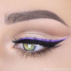 Purple Eyeliner, Bold Eyeliner, Eyeliner Tips, Wallpaper Retro, Makijaż Smokey Eye, Colored Eyeliner, Makeup Eye Looks, Eyeliner Looks, Eyeliner Tutorial