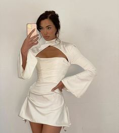 Corset Silk Dress Short, Short White Glam Dress, Satin Bell Sleeve Corset Dress, Elegant Short Corset Dress, Asos Outfit Ideas, Trajes Kylie Jenner, Dress Models, Elegant Lady, Romantic Date