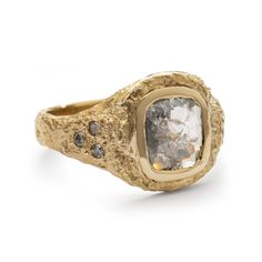 A signet-style ring, inspired by the Ether Ring, featuring a 1.10ct rose-cut diamond slice with dove-grey inclusions and a polished bezel with a textured finish. The piece is complemented by a sextet of Salt & Pepper Diamonds in triangular arrangements along the shoulders. Perfect for a proposal or as a unique right-hand ring, this piece also makes an exquisite pair with its counterpart, the Cassiopeia Pavé Ring. Engagement Ring For Men, Unconventional Bride, Pinky Signet Ring, Avant Garde Jewelry, Salt Pepper Diamond, Ancient Jewellery, Ring Inspo, Pepper Diamond, Right Hand Rings