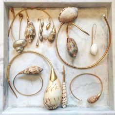 shells + jewelry | Julie de la Playa Seashell Jewelry, Shell Jewelry, Jewelry Inspo, Jewelry Branding, A Box, Jewelry Inspiration, Accessories Design, My Jewellery, Jewelry Pieces