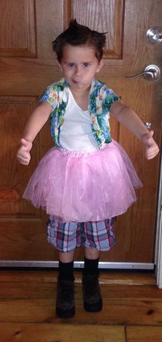 My 5 yr olds ace Ventura costume for Halloween Homemade Costumes For Kids Boys, Ace Ventura Costume Kids, Halloween Costumes For Boys 5-6, Simple Halloween Outfits, Boys Halloween Costumes, Ace Ventura Costume, Old Halloween Costumes, Halloween Costumes Kids Boys, Season Outfits