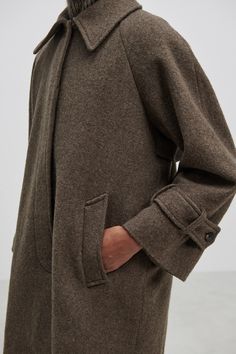 Short Wool Coat, Oversized Wool Coat, Matching Colours, Glad Rags, Wool Trench Coat, Fashion Victim, Euro Style, Fall Coat, Brown Coat