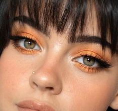 Smokey Eye With Orange, Makeup With Orange Eyeshadow, Bengals Makeup Looks, Colourful Bridal Makeup, Orange Grunge Makeup, Orange Lipstick Makeup Looks, October Eye Makeup, Orange Blossom Makeup, Orange Outfit Makeup