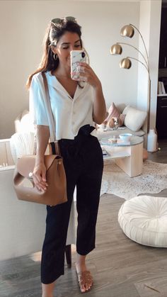 Petite Woman, Womens Outfits, Woman Outfit, Summer Work Outfits, Elegante Casual, Closet Inspiration, Mode Casual