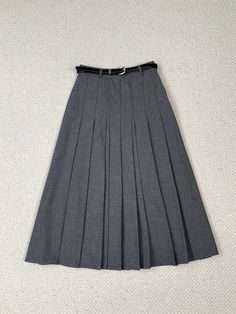 Lasaky - Vintage High-Waisted Gray Pleated Skirt with Pleated Design Element - A-line Skirt Gray Pleated Skirt, Long Grey Skirt, Skirt School, Grey Pleated Skirt, School Skirt, Grey Skirt, Striped Midi Skirt, Work Fits, Fashion Bottoms