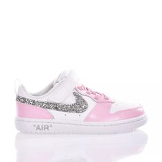 Nike&nbsp;Junior Candy Glitter is the&nbsp;custom&nbsp;sneaker&nbsp;for girls. Sweet and delicate colors like white and pink become glamorous with a touch of silver&nbsp;glitter&nbsp;on the iconic nike swoosh. The perfect sneakers to be fashionable from an early age. Pink Glitter Print Lace-up Sneakers, Pink Glitter Sneakers With Round Toe, Pink Low-top Sneakers With Glitter Print, Pink Glitter Round Toe Sneakers, Pink Glitter Lace-up Sneakers, Pink Low-top Sneakers With Glitter Accents, Pink Glitter Accents Sneakers With Round Toe, White Low-top Sneakers With Glitter Print, Sporty White Sneakers With Glitter Accents