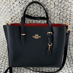 Coach Mollie Tote Mollie Tote Coach, Coach School Bag, Coach Bags Tote, Coach Black Bag, Coach Tote Bag Outfit, Coach Bags Handbags, Coach Bag Tote, Coach Bag Outfit, Coach Mollie Tote