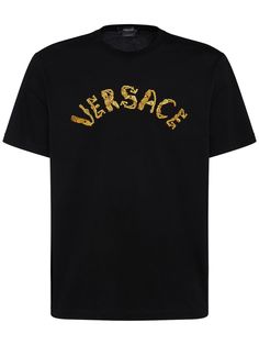 Embroidered front logo Versace Mens Shirt, Versace T Shirt, Versace Logo, Boy London, Mens Shirt, Versace Men, Cotton T Shirt, Black Men, Versace