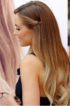 These tricks will leave everyone wondering what you did to your hair to make it look so amazing. Beachy Blonde, Purple Ombre Hair, Wedding Guest Hairstyles, Hair Styles 2014, Fishtail Braid, Icy Blonde, High Ponytail, Penteado Cabelo Curto, Ombre Hair Color