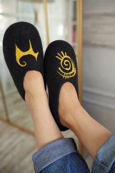 We are a group of master artisans, making beautiful handmade slippers for you! We combine the age-old Kyrgyz tradition of wool felting with modern design and only use natural silk and merino wool in our designs. All of our products are 100% handmade with love, care and the soul of our master artisans! You will love our soft, beautiful, super comfortable slippers! We offer a variety of sizes, designed with you in mind US sizes: Size chart for Kids: Infant 1 - 3 Toddler 5 - 9,5 Children 10,5-3 Siz Artisan Handmade Slippers With Round Toe, Handmade Slip-on Slippers As Gift, Traditional Handmade Slippers With Round Toe, Handmade Slip-on Slippers For Gift, Handmade Round Toe Slippers For Gifts, Artisan Handmade Round Toe Slippers, Handmade Closed Toe Slippers As Gift, Traditional Handmade Clogs With Round Toe, Traditional Slip-on Slippers With Soft Sole