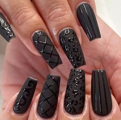 Black Spring Nails, Cheetah Print Nails, Matte Nail Art, Boho Nails, Matte Black Nails, Black Acrylic Nails, Black Nail Art, Matte Nails Design, Black Nail Designs