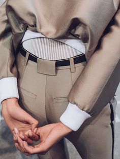 Fashion Details Inspiration, Clothing Details, Innovative Fashion, 2016 Fashion, Fashion Mode, Fashion Details, Couture Fashion, Design Details, High Fashion